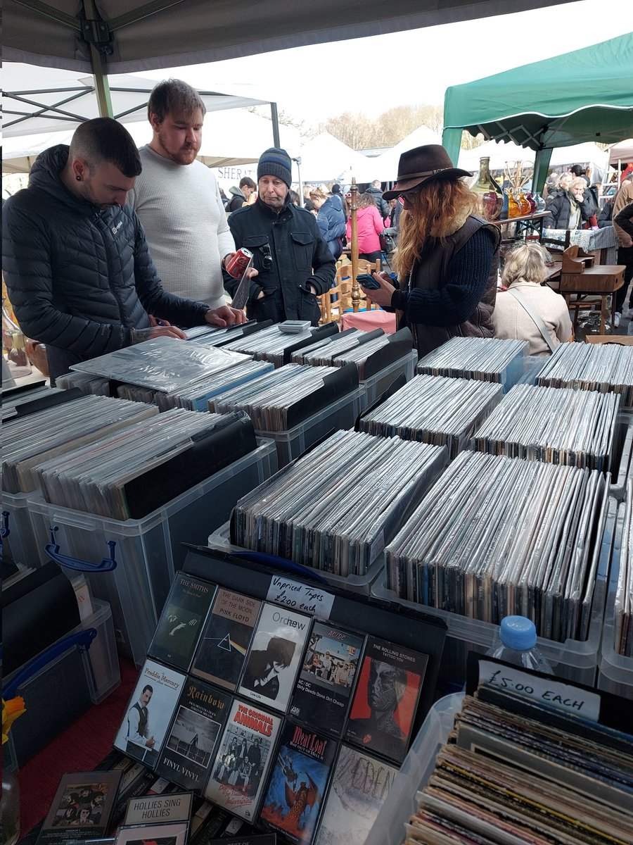 One day snow the next day in Frome the Independent returns to full sunshine and blue skies.