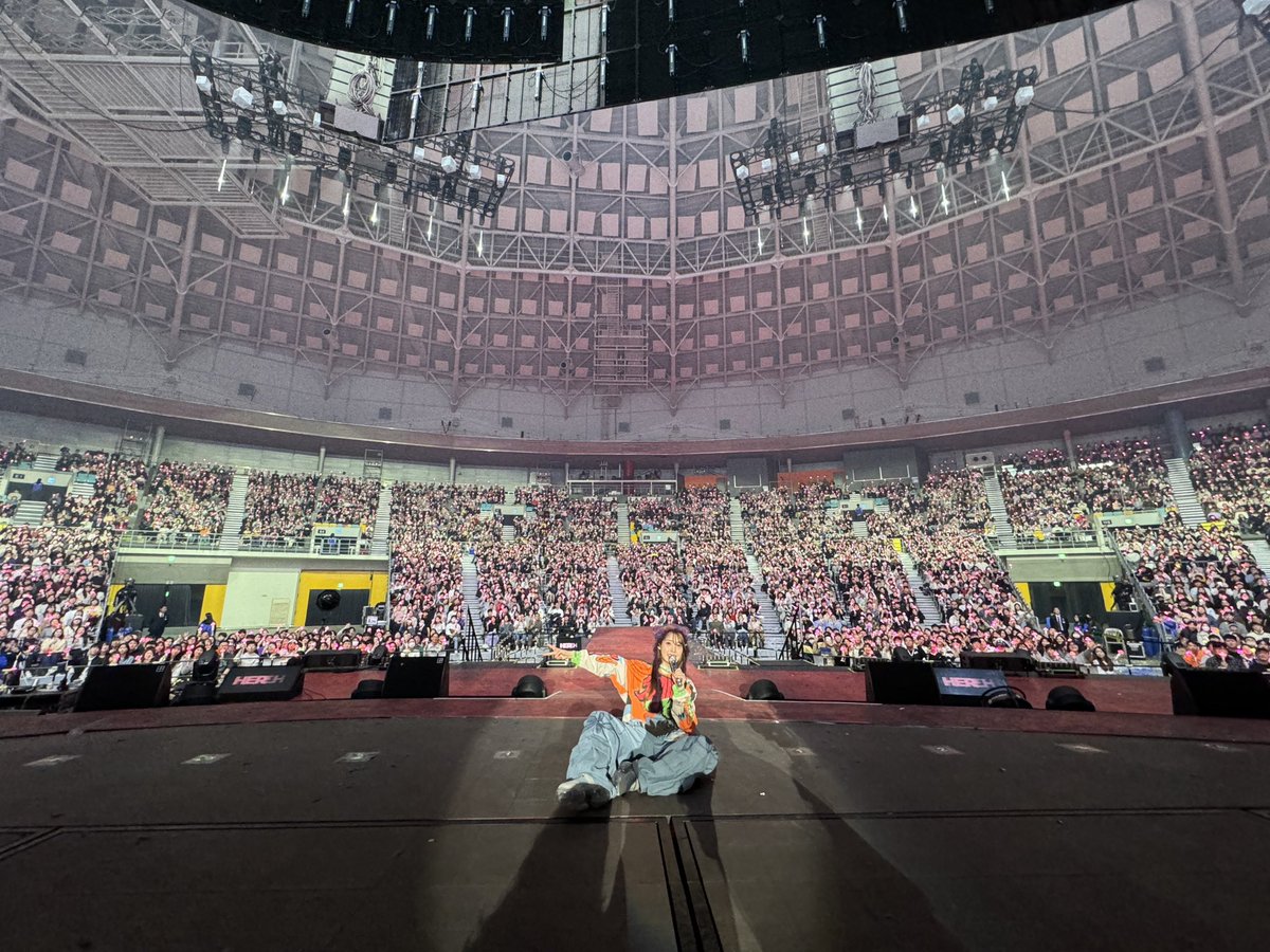 _IUofficial's tweet photo. [📷]
240303
그 모든 날들의 어느 열렬한
유애나의 관객이 될게💚

#아이유 #IU
#HER #HER_WORLD_TOUR https://t.co/ffTlYin8x3