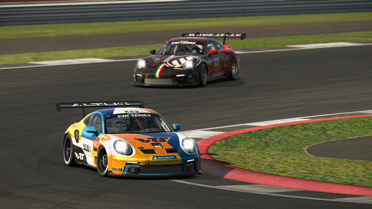 #24HSERIES at Monza for the 4th round 🇮🇹. Sharing the car with <a href="/YLapchin/">Yannick Lapchin</a> for this one, hoping to possibly take back the championship lead.

Should be pretty funny with 992 as fastest car class on the straights but worst on brakes 😅

Race live now 👉 twitch.tv/vcoesports