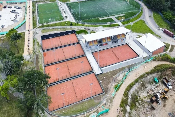 TolimaOnline's tweet photo. #Deportes  El complejo de raquetas del Parque Deportivo recibirá a jugadores del top 100 del ranking ATP. #TolimaOnline
https://t.co/hwfaZz9tCv https://t.co/BZcJS4Pl3r