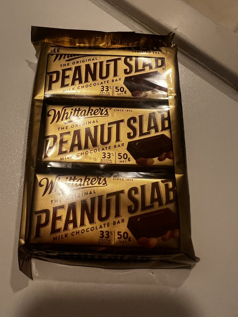 RachelcwArt's tweet image. Lovely to see a friend from NZ. And this! #NotSharing