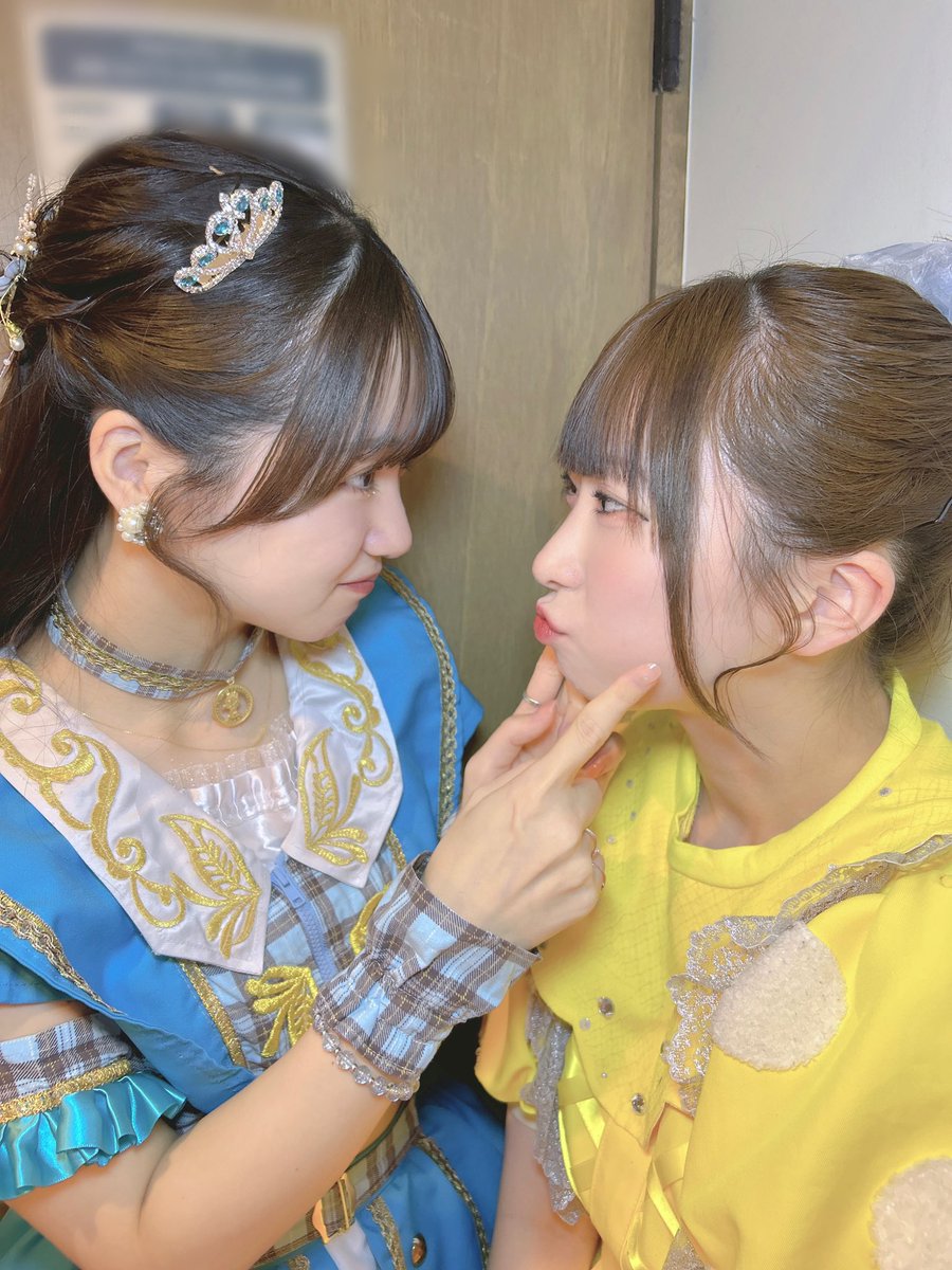 美月さんと出れる最後のライブでした🥲🩵
リクエストいただいた曲がセトリに入っていたよ(ᐡ∩ɞ̴̶̷ ·̮ ɞ̴̶̷∩ᐡ)
ひまりに会いに来てくれて、お話してくれて、ありがとう😽🫶🏻今日はひなまつりだからみんなのお雛様だよ🌸(？)

美月さんご卒業おめでとうございます🥺❕