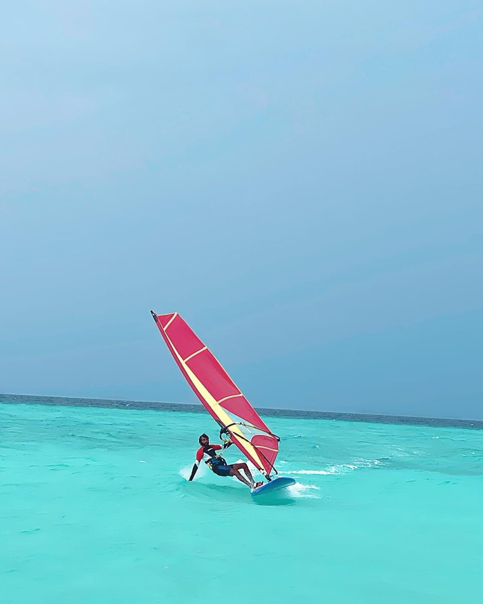 OceanDimensions's tweet photo. Having fun - windsurfing in the Maldives.
#vdws #windsurfing #maldives https://t.co/w6LLcPt7RX