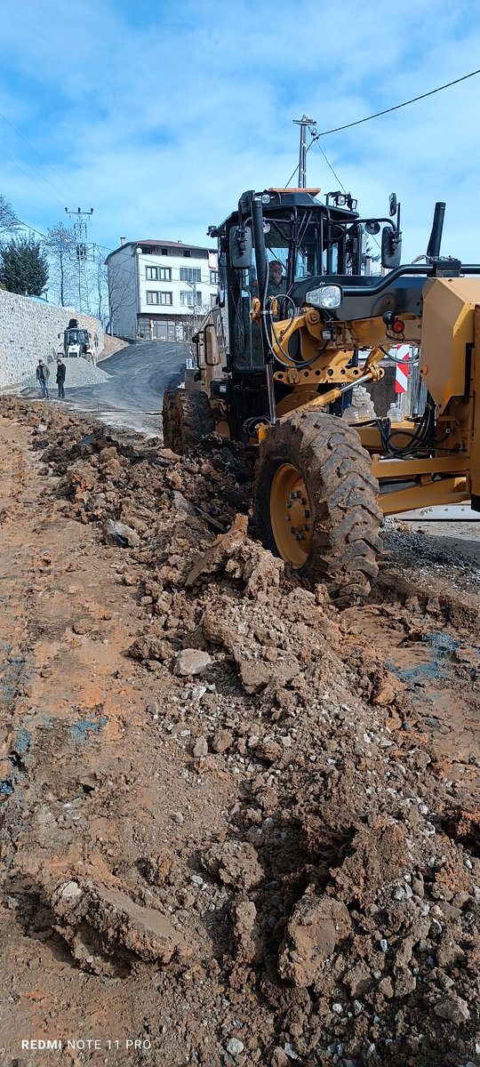 Taşeronasöz YineTutulmadı 
<a href="/RTErdogan/">Recep Tayyip Erdoğan</a>
<a href="/dbdevletbahceli/">Devlet Bahçeli</a> 
<a href="/ErbakanFatih/">Dr. Fatih Erbakan</a>
<a href="/csgbakanligi/">T.C. Çalışma ve Sosyal Güvenlik Bakanlığı</a>
<a href="/isikhanvedat/">Prof. Dr. Vedat Işıkhan</a>
<a href="/akbasogluemin/">Av. M.Emin AKBAŞOĞLU 🇹🇷</a>
<a href="/MHP_Bilgi/">MHP</a>
<a href="/Akparti/">AK Parti</a>
<a href="/a_uraloglu/">Abdulkadir URALOĞLU</a>
<a href="/turkiskonf/">TÜRK-İŞ</a>
Kaç seçim daha geçecek adam gibi çıkın söyleyin yeter taşeron işçileri ile alay etmeyin emeğimizi hakkımızı verin