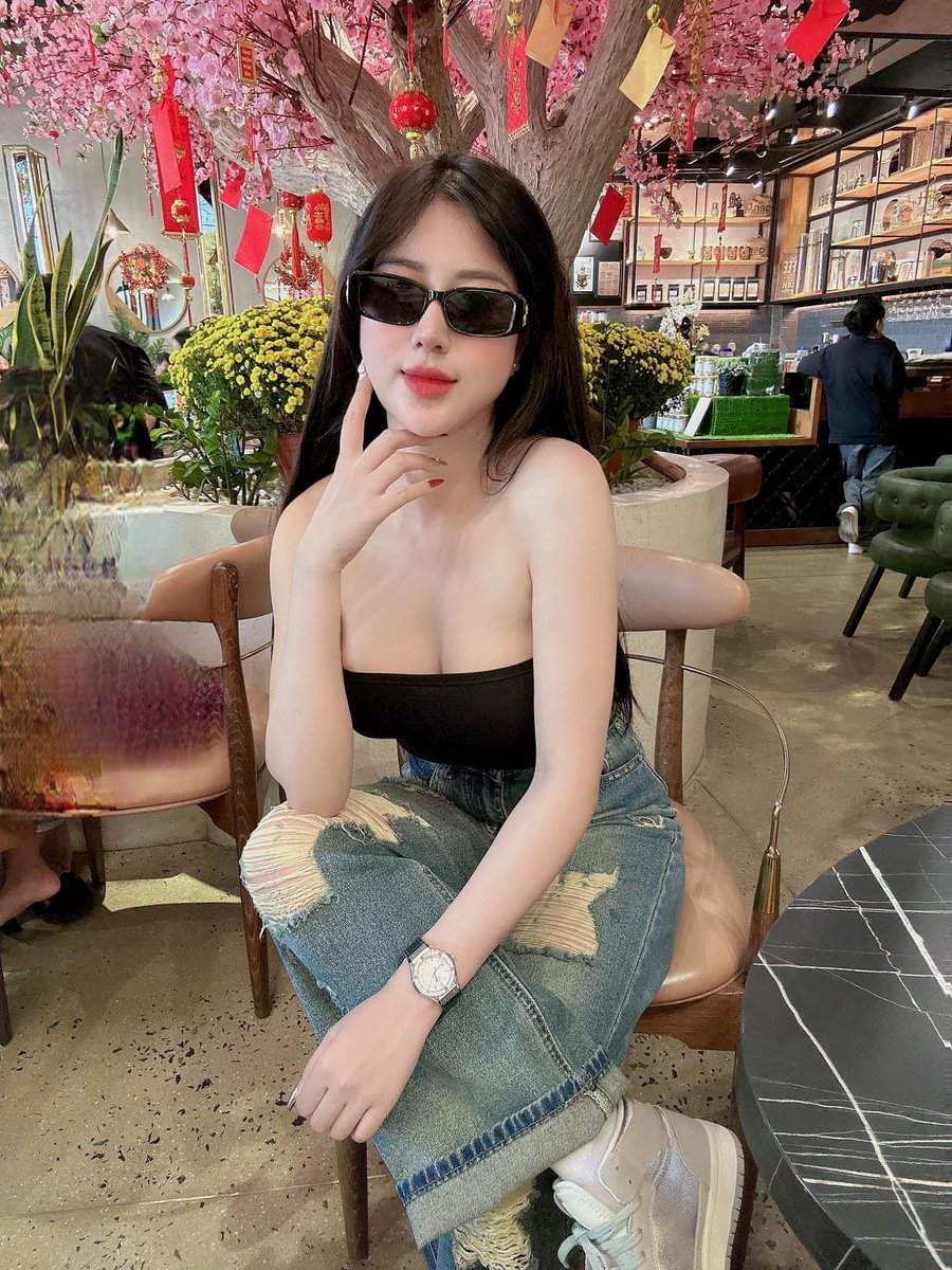 Người muốn đi chắc chắn sẽ không giữ được, nhưng muốn quay lại thì nhất định phải xếp hàng