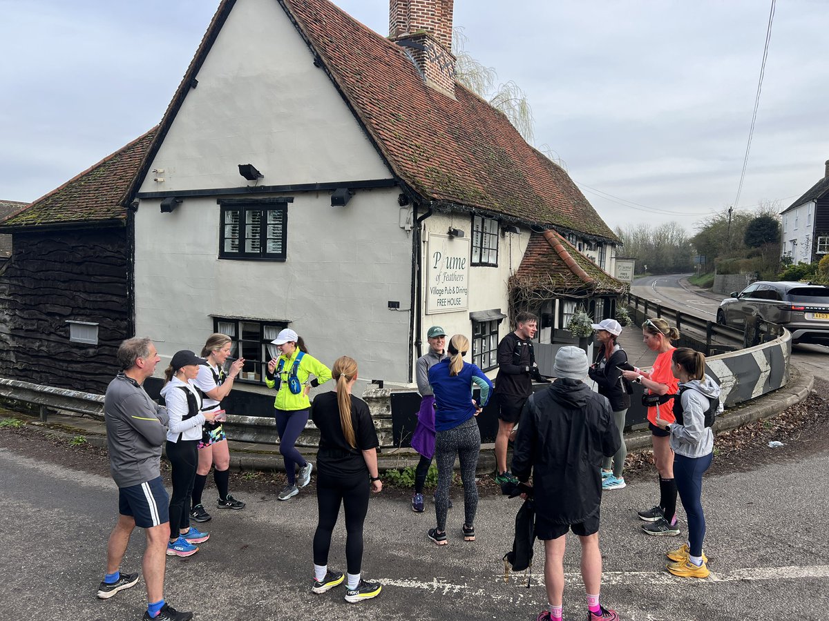 Sunday RunDay 🫶🏻 Well done gang, you did amazing. 

Sorry about the floods 🤭

#Running
