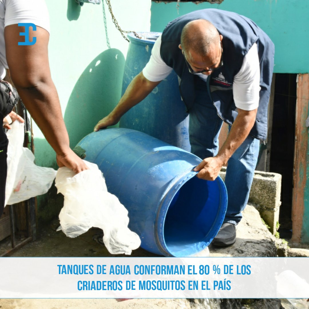 El director del Centro de Prevención y Control de Enfermedades Transmitidas por Vectores y Zoonosis (Cecovez), José Luis Cruz Raposo, explicó que los tanques de 55 galones utilizados para almacenar agua conforman el 80 % de los criaderos de mosquitos en el país.