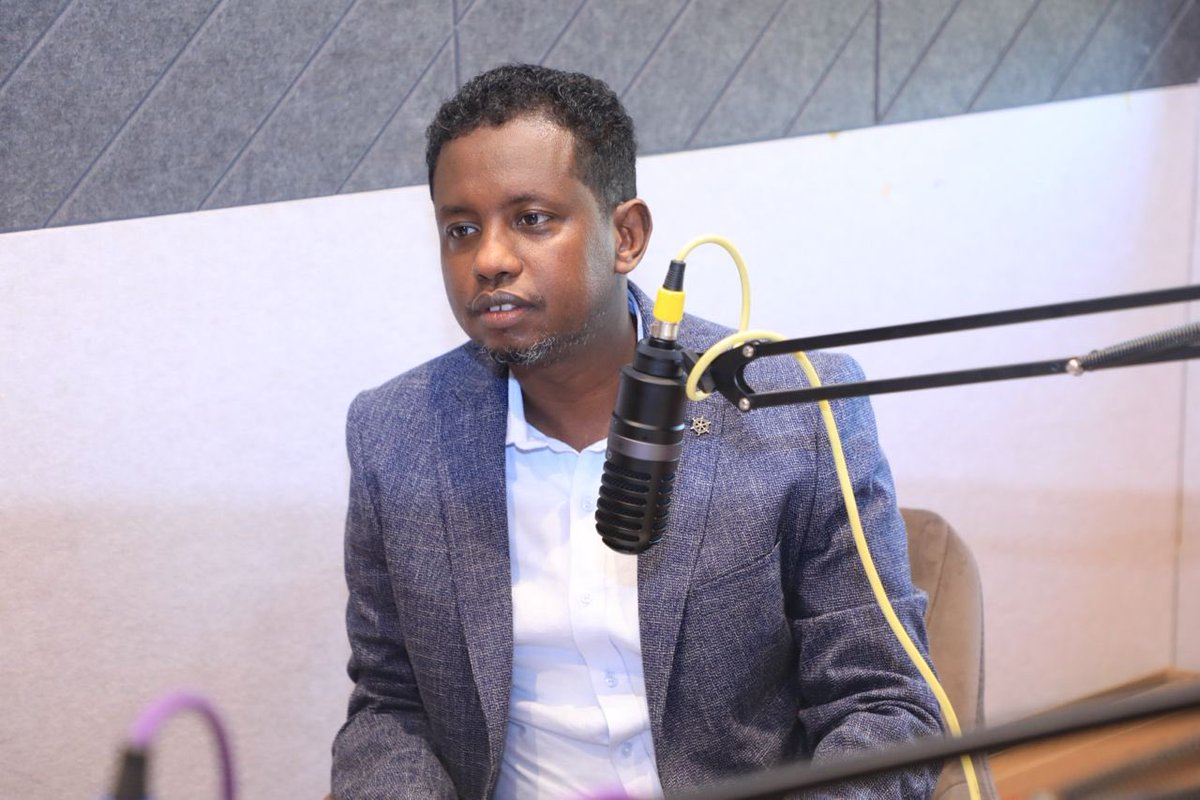 M.M. Dhoore tweet media