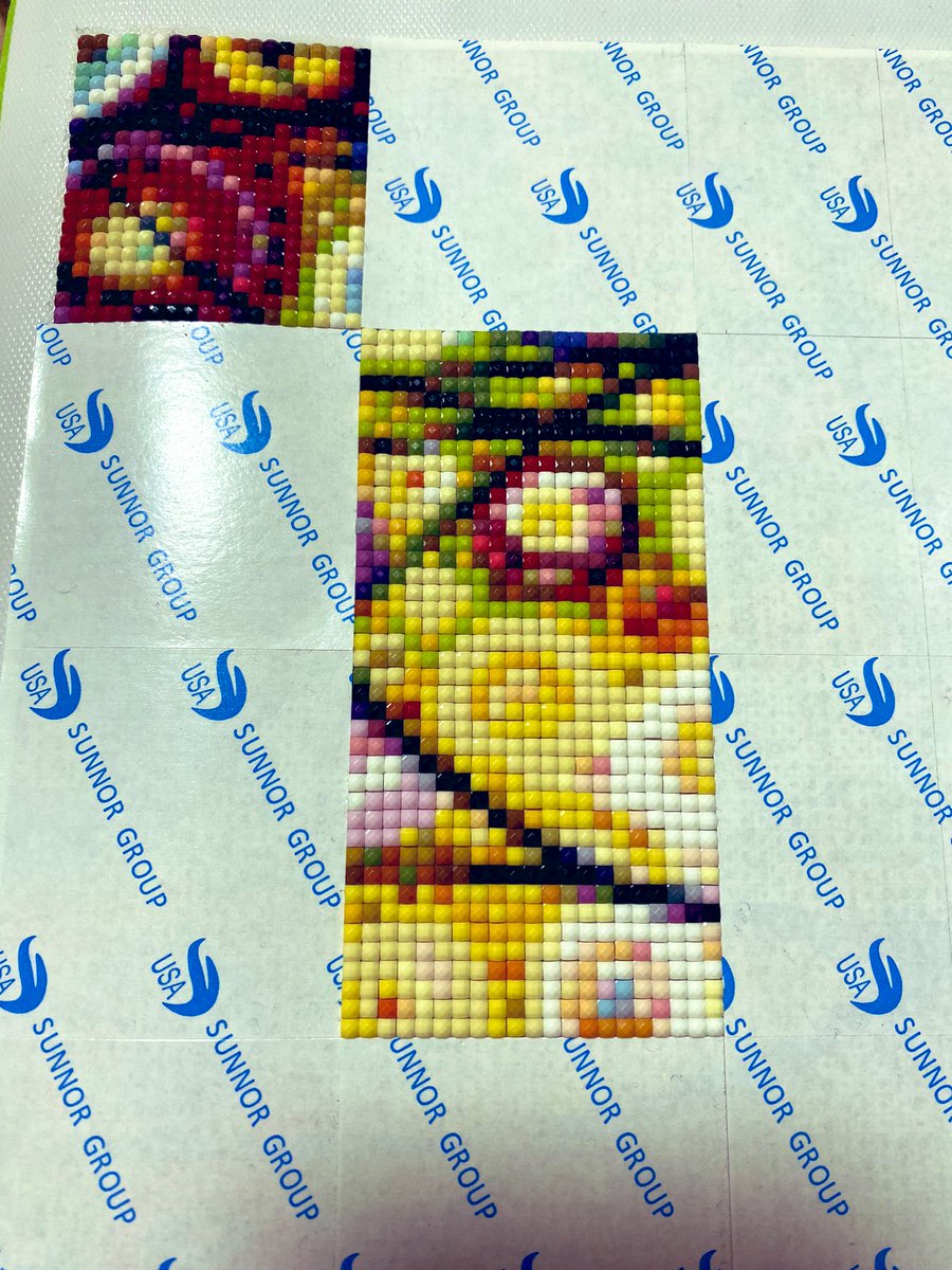 ike_Diamondart's tweet photo. 新たに始めた作品です！
色変え多めのカラフル作品☺️
明るい色が多いから
気分も明るくなるのがイイ🥰
今回もぼちぼちマイペースに
頑張って完成目指します🫶

#ダイヤモンドアート https://t.co/Lud4XsrWLH