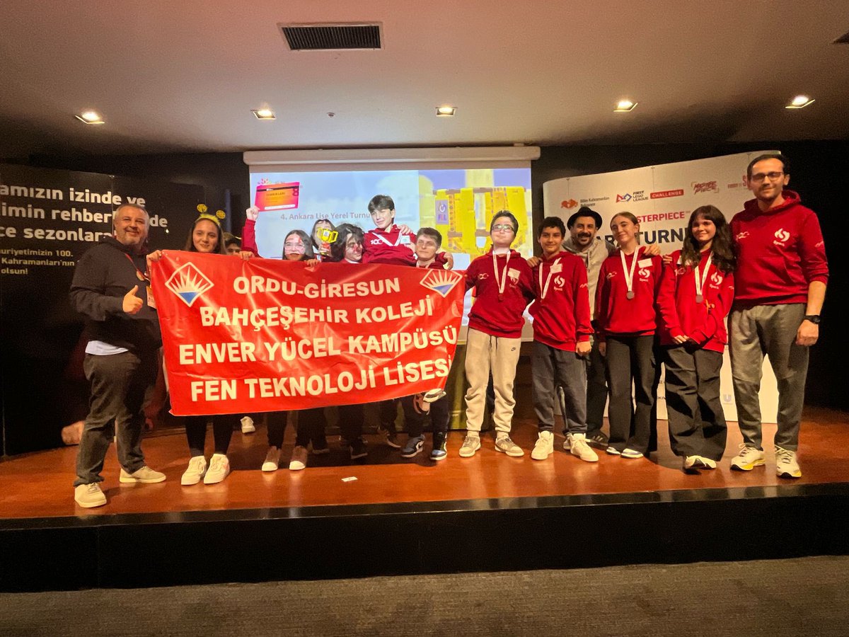 BahcesehirOrdu's tweet photo. Ankara yerel FLL turnuvasına katılan Fen ve Teknoloji Lisesi Robotik takımımız Spark
Robot Performans https://t.co/N5DzUzoVTe ve
Robot Tasarım https://t.co/uiiWcgW90f olarak
İzmir Ulusal Turnuvasına çıkmaya hak kazandı. Öğrencilerimizi ve koç öğretmenimizi tebrik ediyoruz👏👏👏 https://t.co/EKNGqluYFh