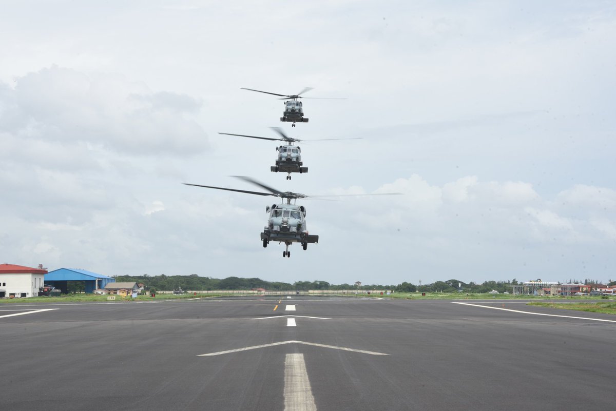 THE_SQUADR0N's tweet photo. 🚁 🇮🇳 The Indian Navy will commission the MH 60R Seahawk multi-role helicopters on 06 Mar 2024 at INS Garuda, Kochi, marking a pivotal moment in India’s Defence modernization journey. The Seahawks squadron will be commissioned as INAS 334.
#IndianNavy #MH60RSeahawk #DefenseModernization #Squadron