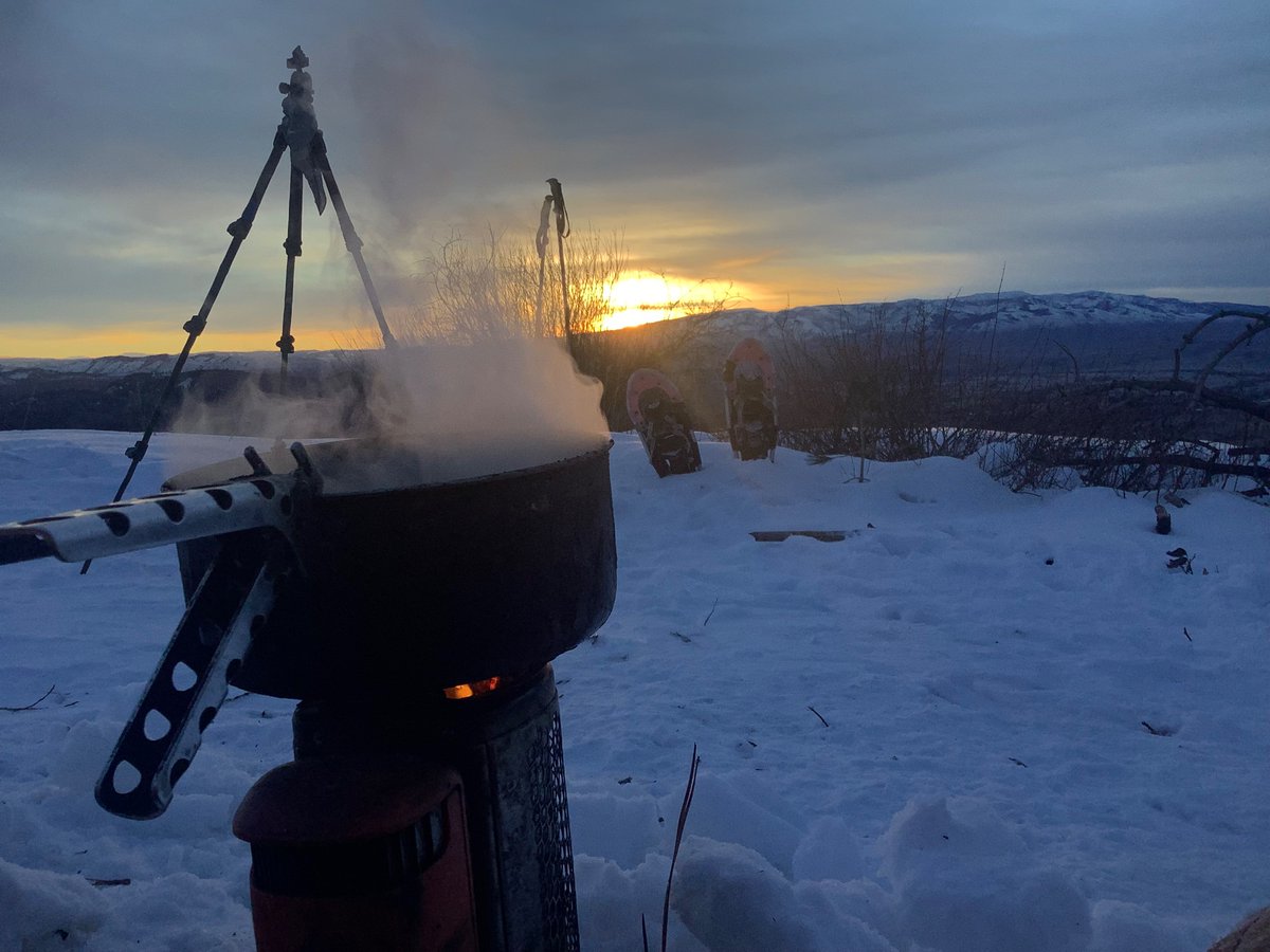 cliffcrego's tweet photo. #WatchTheJet Right now 6:23 #sunsight over #IDAHO #OREGON Snake River Country, pressure hit low at 845 now 855 mb, cool at -10 C. but calm. Snowpack in #WALLOWAS officially 87% norm, but I think it’s much less.

#Sun2Sound Coffee w/ my 7th [sic] !@BioLitestove Highly recommended! https://t.co/IrRge913jN