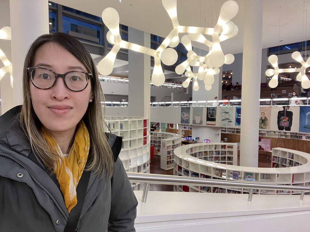 vly_lis's tweet photo. I’m a librarian on vacation, of course, I visit libraries in other cities. I present to you the libraries of the Netherlands. https://t.co/6fPGWUtnWD