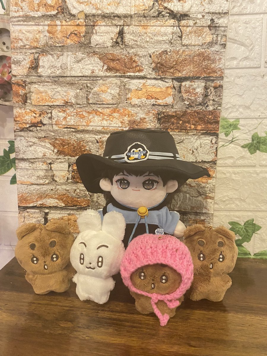 yawnzle's tweet photo. today with @txtmoakrw https://t.co/zD05772zDC