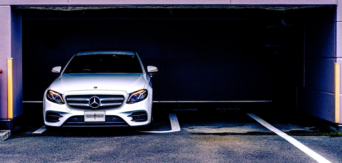 richthofen0320's tweet photo. とあるガレージにて
#E250 
#W213
#MercedesBenz
#stationwagon https://t.co/XMkj1vbNpv