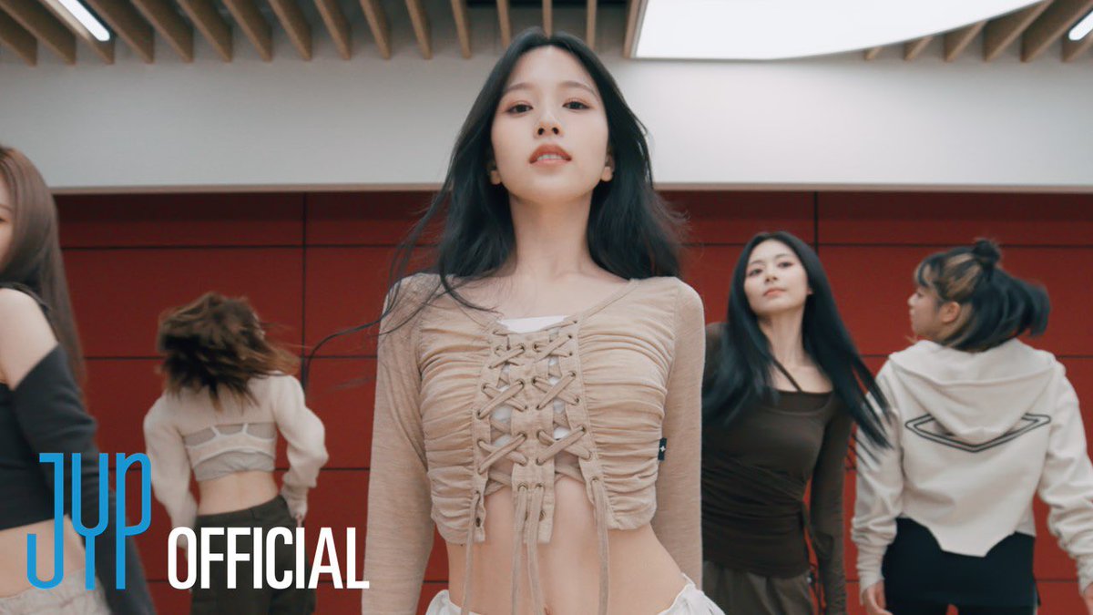 JYPETWICE's tweet photo. TWICE “ONE SPARK” Choreography Video (Moving Ver.)

❤YouTube: https://t.co/LrHEPs06sZ 
💚NAVER TV: https://t.co/KXSQr1Yubu 

💥 Listen ONE SPARK
https://t.co/UKYt0IJJWz 

❤‍🔥 Listen With YOU-th
https://t.co/2KeYPceV54 

#TWICE #트와이스
#WithYOUth #ONESPARK https://t.co/X0k6IAKf9i
