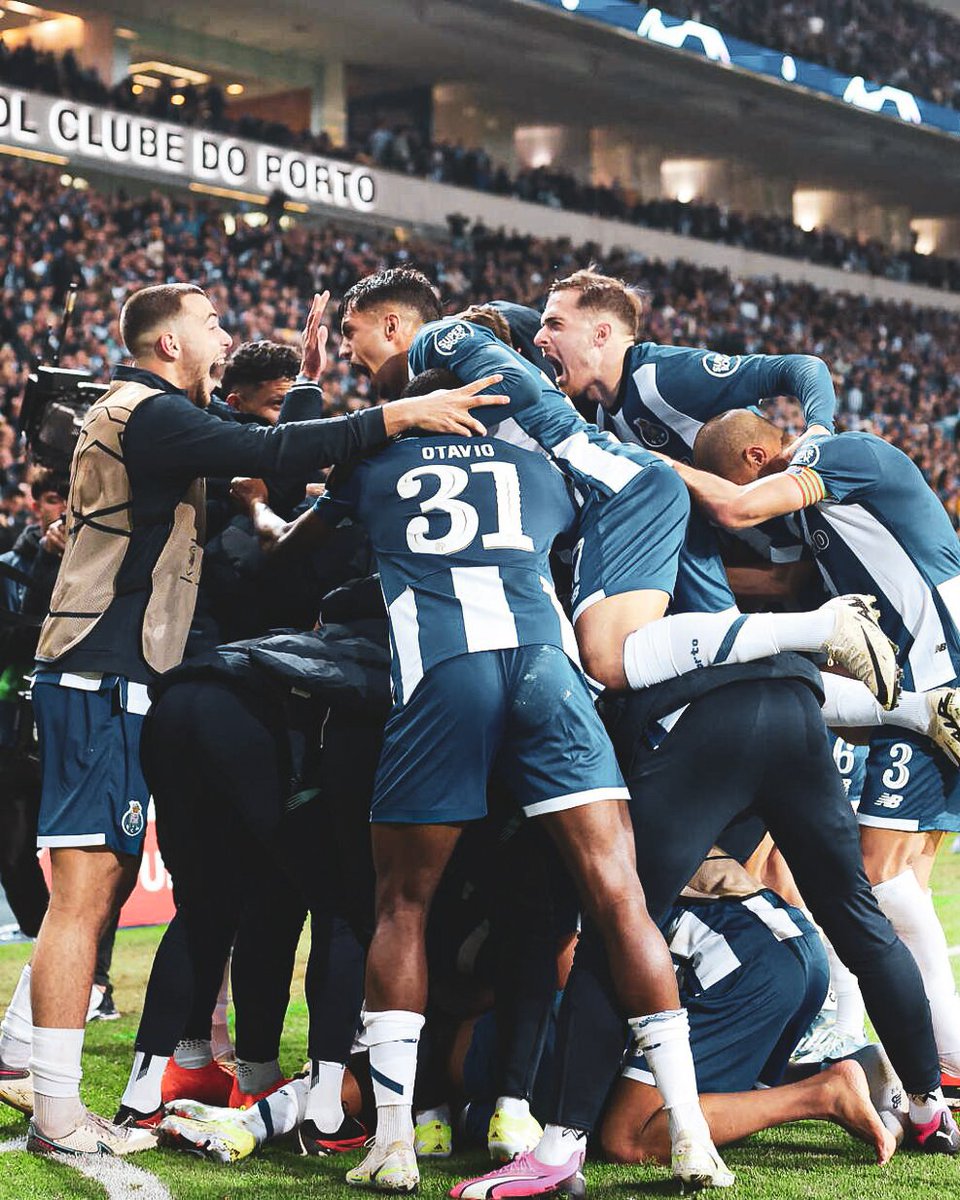Hoje, não é pelos 3 pontos, Champions ou Campeonato. É pela honra, dignidade e Porto. É para mostrarmos que, mesmo na nossa pior fase, é possível sermos o Porto que sempre fomos. Que os nossos cânticos vos guiem à vitória e, dentro de campo, façam jus a eles. Pelo Porto, ganhar!