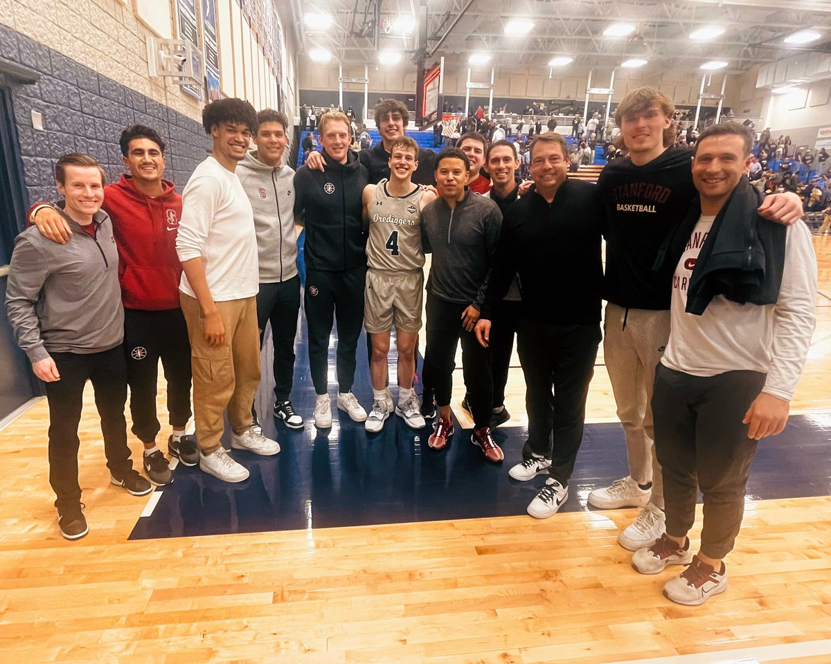 There’s good people in the world. There’s great people. And then there’s <a href="/CoachJerodHaase/">Jerod Haase</a> and <a href="/StanfordMBB/">Stanford Men's Basketball</a>. 

Feel so lucky to have been a part of the Cardinal program &amp; have had a full circle moment with them at our <a href="/minesmbb/">Mines Basketball</a> game last night. 

Go Card and go Orediggers! 🌲x ⚒️