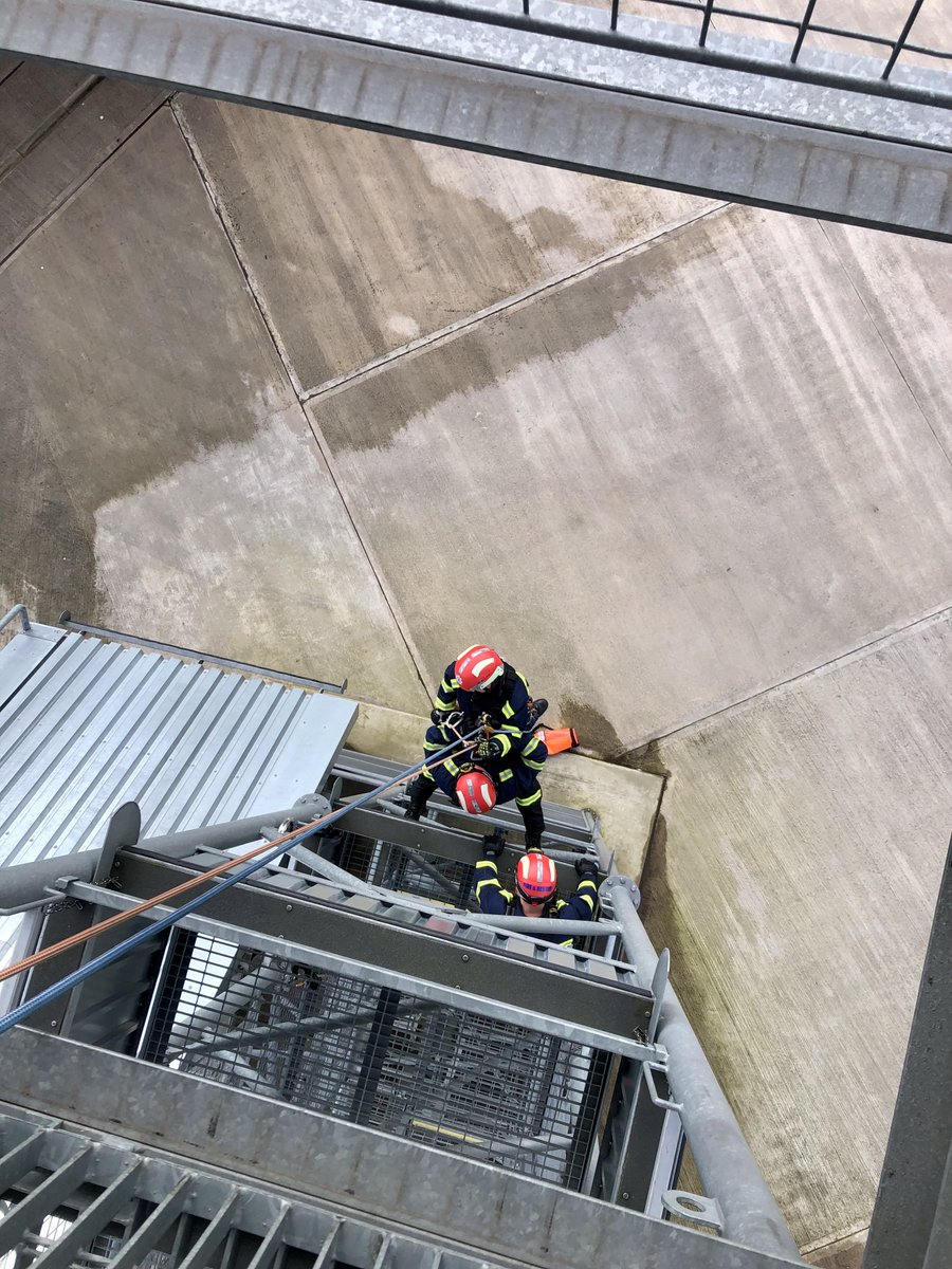 LymmFS's tweet image. This morning, White Watch have been training in the tower, including pick off rescues, strop rescues and advanced rescue techniques

#operationalpreparedness #techrescue #roperescue