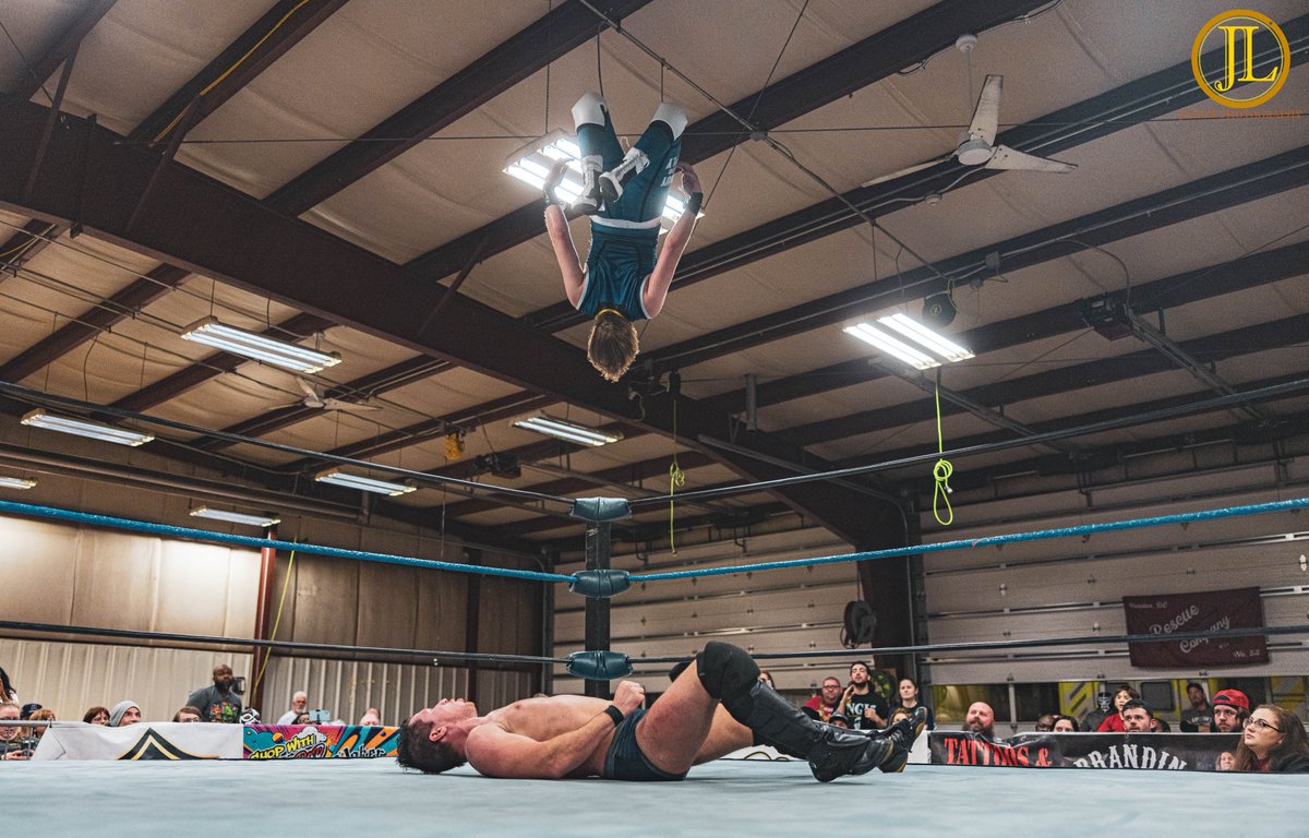 Few photos of @Tony_Deppen vs @TyAwesomePro @1CWProWrestling