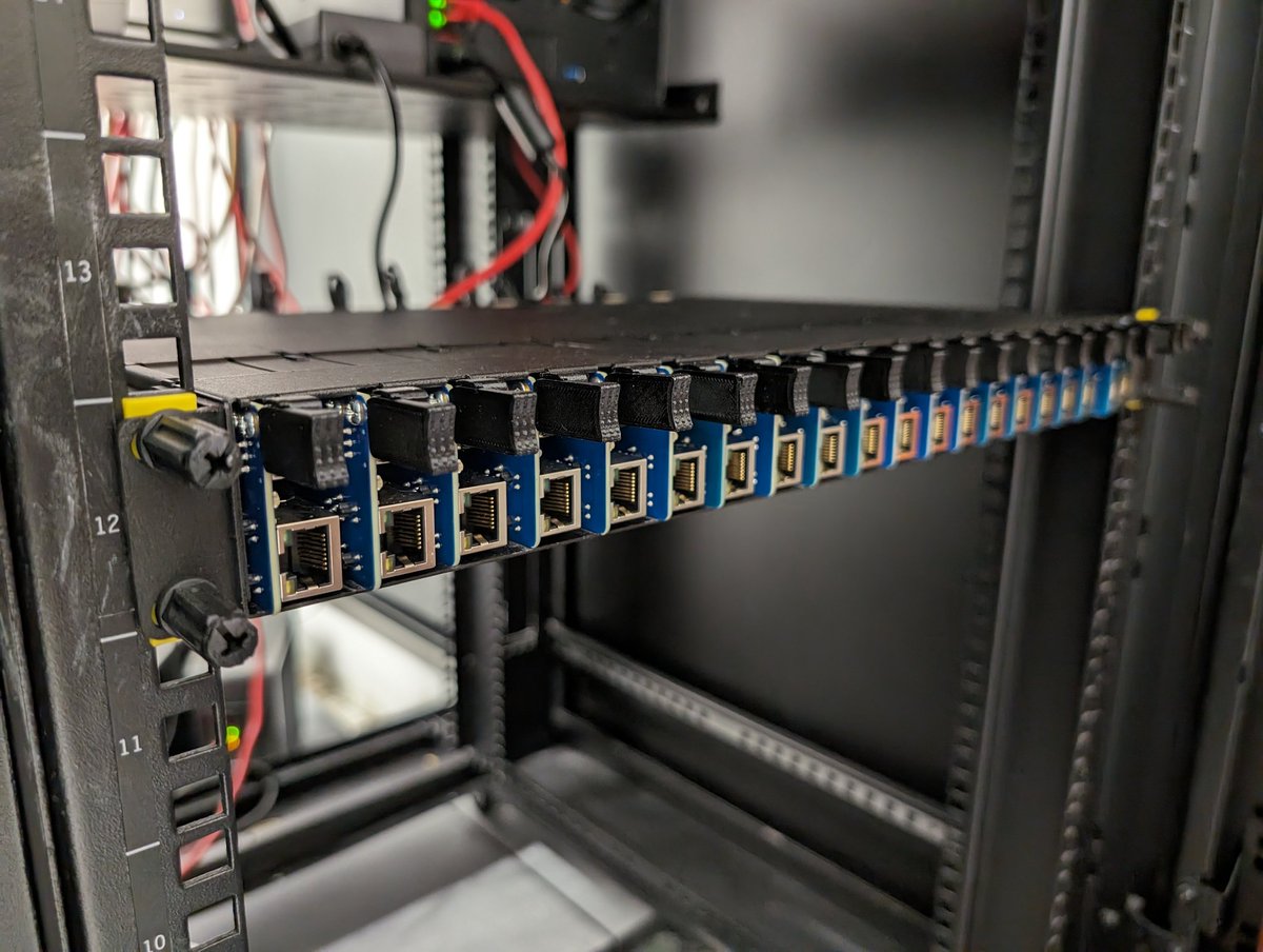Merocle's tweet image. BladeRunner 19-inch
Metal enclosure for Compute Blades.
20 Raspberry Pi CM4 with NVMe SSDs in 1U
#raspberrypi #computeblade