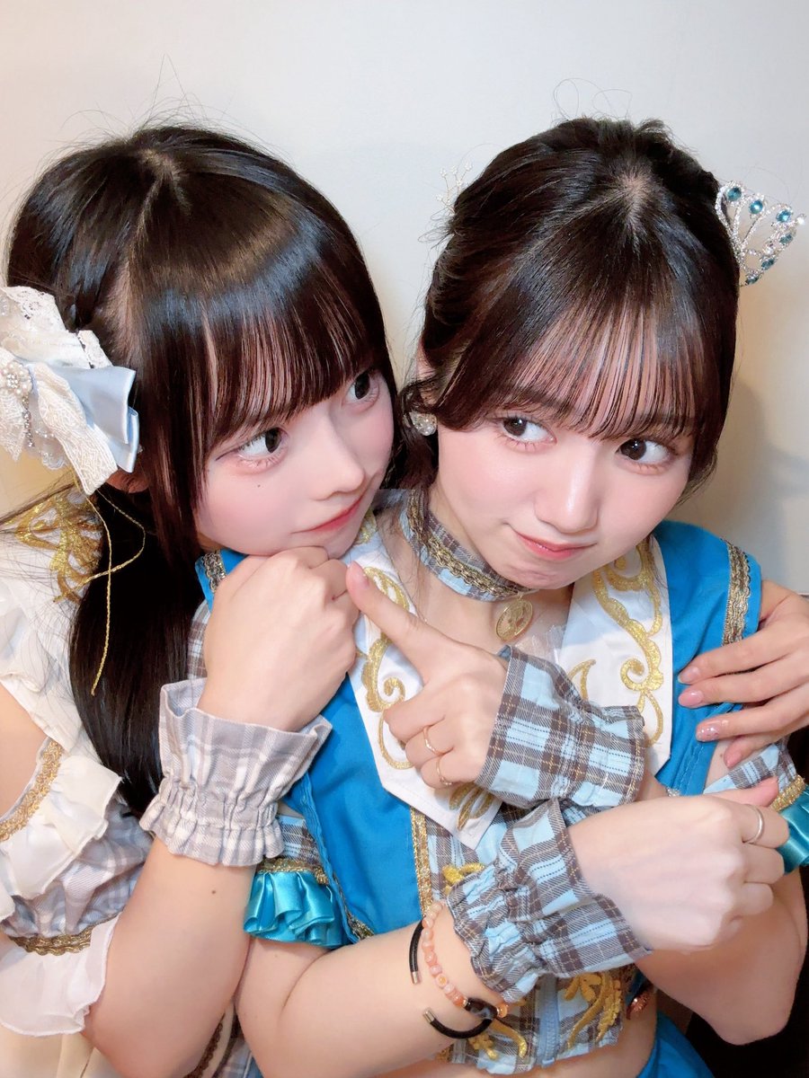 ライトブルーギャング🩵みーちゃん
卒業ライブありがとうございました！
そしてみーちゃん4年半お疲れ様🌸

本当は帰ってきたからもっとライブや
遠征とか沢山一緒に味わいたかったけど
大切なメンバーやから将来も応援してるし、本当沢山一緒に頑張ってくれて
いっぱいお世話してくれて感謝で