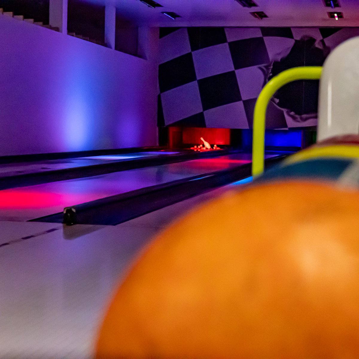 🎳 Whether you're a pro or a first-timer, our bowling experience is guaranteed fun! 🌟 Gather your crew and hit the lanes! 🎳

Visit our website for our bowling offers: thezone.ie/activities-pri…