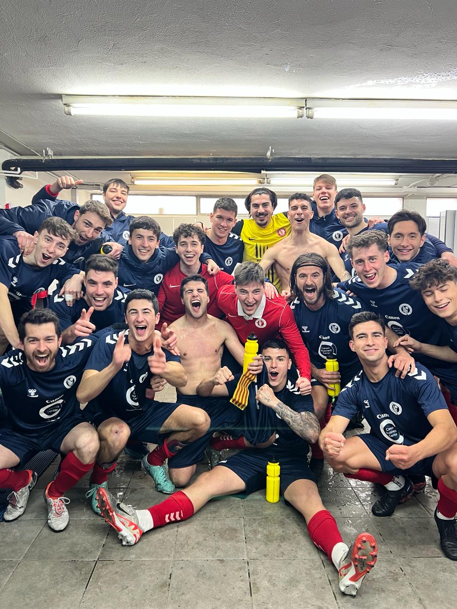 AtleticVila's tweet photo. ⚽PRIMER EQUIP⚽

@cfmartorell 1-2 Amateur

Victòria a domicili! Gran partit dels nostres on perfí ens veiem recompensats amb els 3 punts. Seguim per aconseguir més!

Gol:
Xavi Arjona
Joan Mata

#SomAtlèticFemVilafranca https://t.co/bMPE6Mtdya
