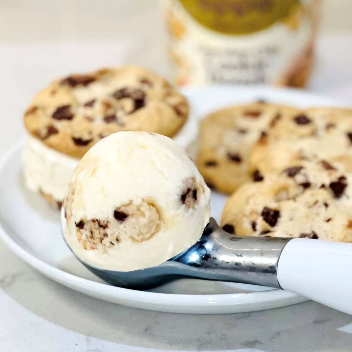 🚨 MISS THE NEWS? 🚨 we’ve swapped out the vanilla base of our Chocolate Chip Cookie Dough ice cream for a cookie dough base, enhancing the overall flavour profile to elevate your spooning sessions and with NO CHANGE in calories 🎉 now ONLY £3.50 at @sainsburys 🍪 #GoodTemptation