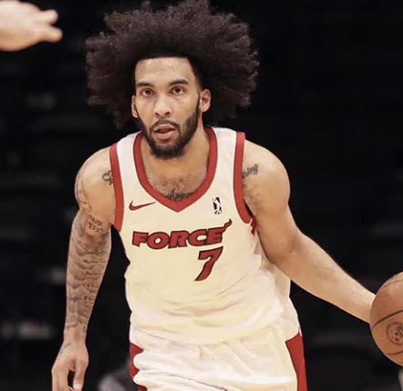 Washington Wizards are signing guard Justin Champagnie to a two-way contract on a two-year deal, his agent Daniel Hazan of Hazan Sports tells @NBAonTNT, @BleacherReport.