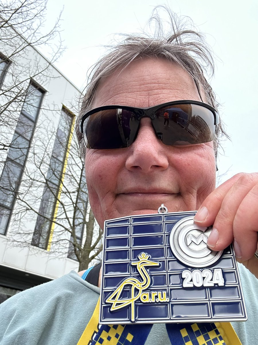 camillaherrmann's tweet photo. Kudos to the organisers of #ChelmsfordHalf - route, signposting, bag drop and welcome over the finish line all vastly better than 2021. Thank you @AngliaRuskin for a great morning! https://t.co/SCY61VwYpQ