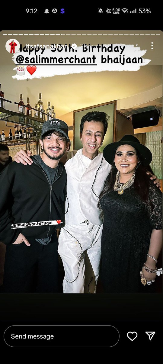 Smozumder24's tweet photo. Munawar with afsana khan in Salim merchant birthday party
#MunawarFaruqui
#MunawarKiJanta
#MKJW
#MKJW𓃵

https://t.co/jwxKBW6VMM