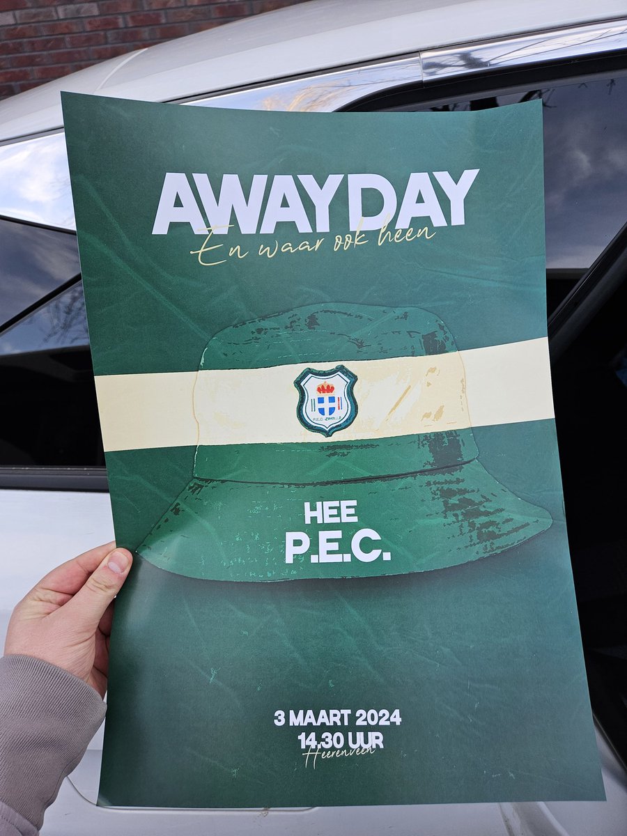 Jorden038's tweet image. Ondanks de 2-0 nederlaag toch een legendarische awayday. Voor het eerst met 1200 man naar een uitwedstrijd in de Eredivisie. Complimenten aan de FEU voor de sfeeractie en mooi aandenken gekregen van de club. Hopelijk haalt dit mensen over om vaker eens mee uit te gaan. #heePEC