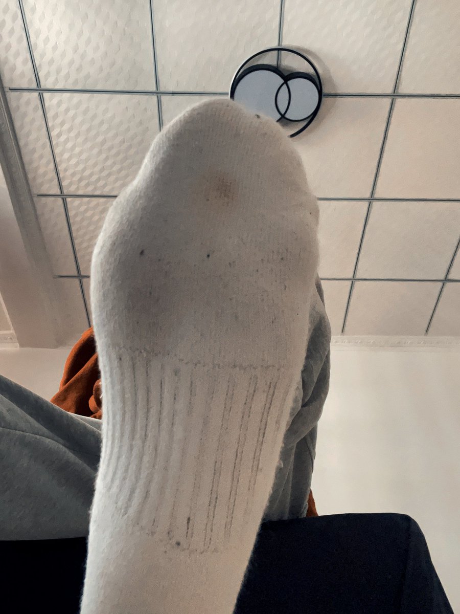 喜欢哪款？
🤔
#白袜体育生 #白袜控 #白袜臭脚 #白袜 #晨勃 #ATM奴