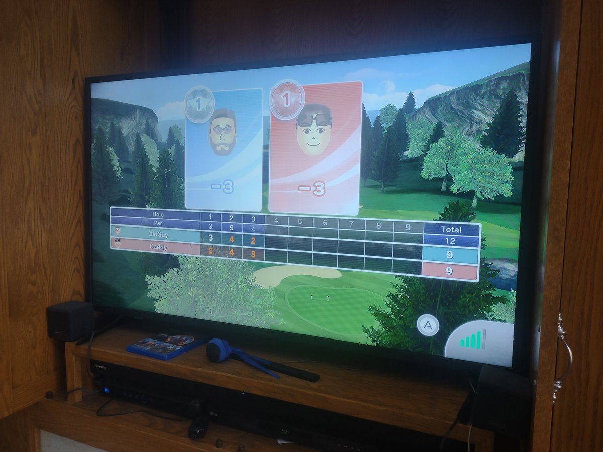 WSCIowaDad's tweet photo. Nice bunch of 3-hole matches with OldGuy.  He had multiple chip-in eagles on C6! #WiiU #WiiSportsClub https://t.co/0RJEich1O0