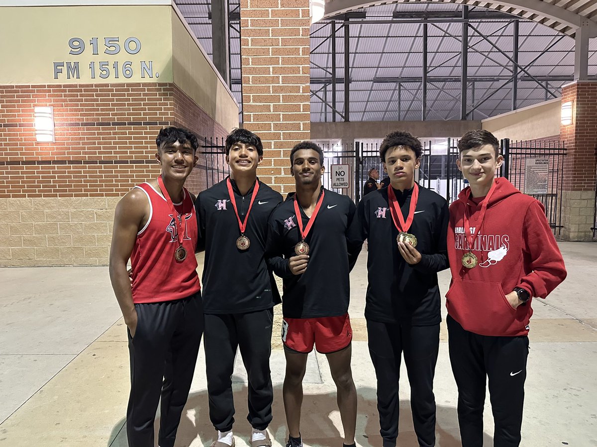 HHS Boys Track represented at the Ron Faught Invitational in San Antonio!  

Jyazian Moore - 1st place LJ
Zachary Lamar - 1st place 3200m run 
4x400 (Stephen Venegas, Noah Huerta, Andreas Deur, Jyazian Moore) - 3rd Place 

<a href="/HCISD_Athletics/">Harlingen CISD Athletics</a> @CoachRobDavies <a href="/mannyg32471/">Manny Gomez</a> <a href="/donrandyb/">Randy Bermea</a>