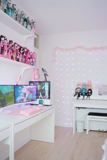 1 pic. And my setup ???✨ https://t.co/iqAxTrgzni