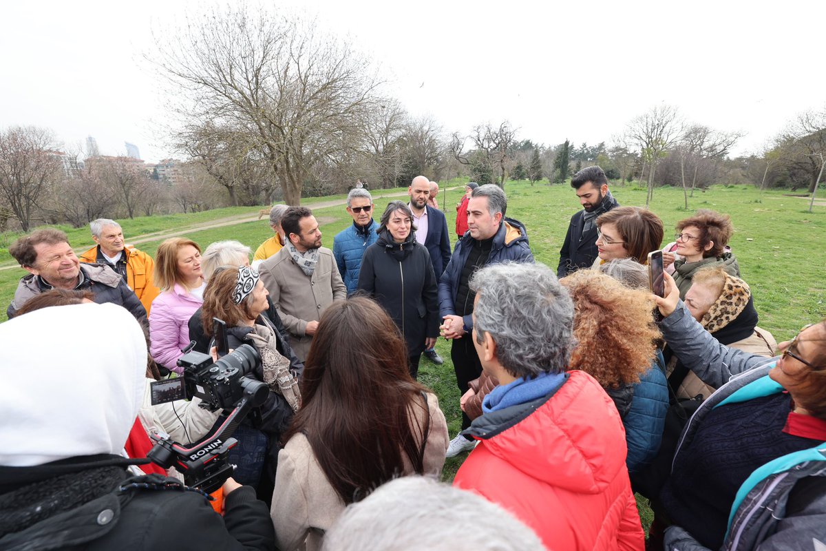 Bugün Belediye Başkan Adayımız Sinem Dedetaş (<a href="/sdedetas/">Sinem Dedetaş</a>), ilçe yöneticilerimiz, mahalle temsilcimiz, meclis üyesi adaylarımız ve örgütümüzle Validebağ Korusu’nda, Validebağ Gönüllüleri ve Validebağ Savunması ile bir araya geldik.
Koruyu hep birlikte koruyacağız.

“Validebağ