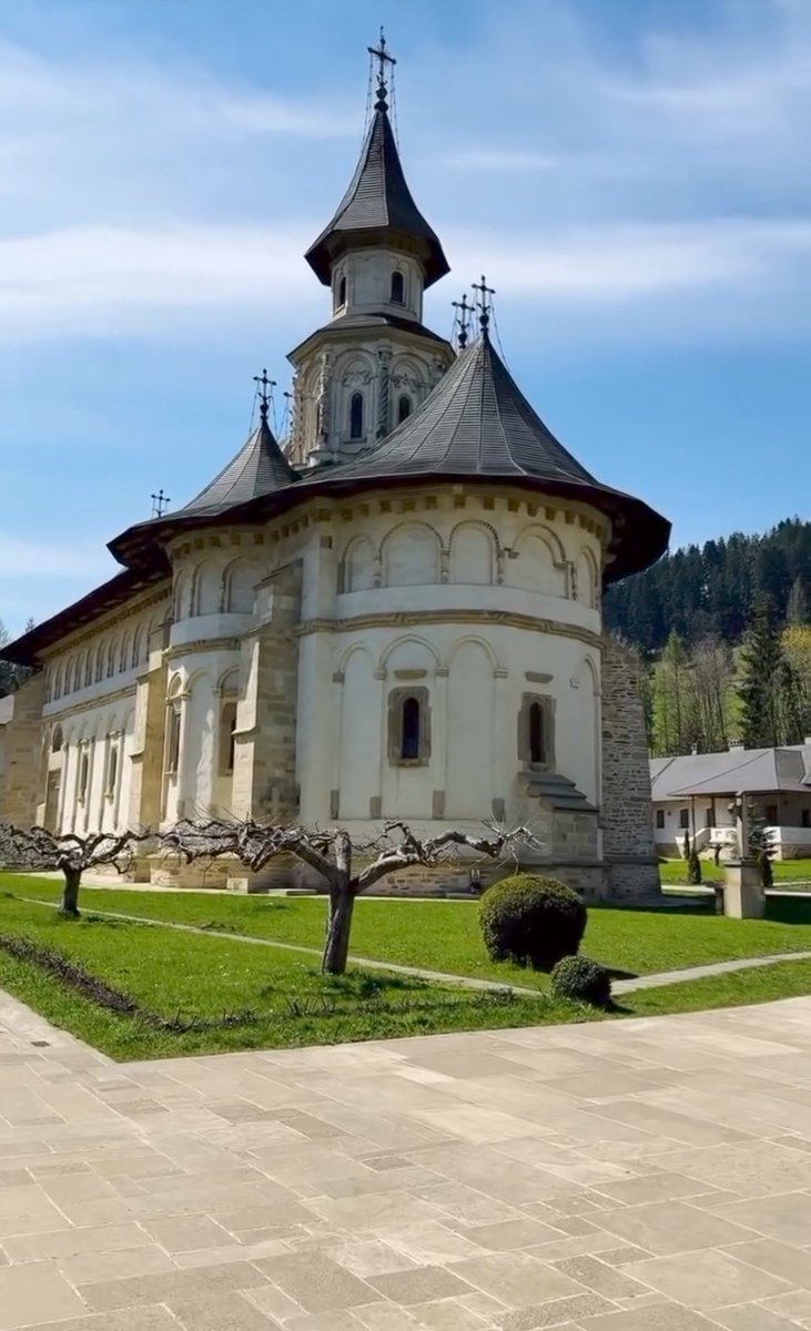 Travel_2Romania's tweet photo. Mănăstirea Putna #Suceava #Monastery #România #Putna
#TraveltoRomânia
https://t.co/a43bmVm9jR https://t.co/o52ly0mUoJ