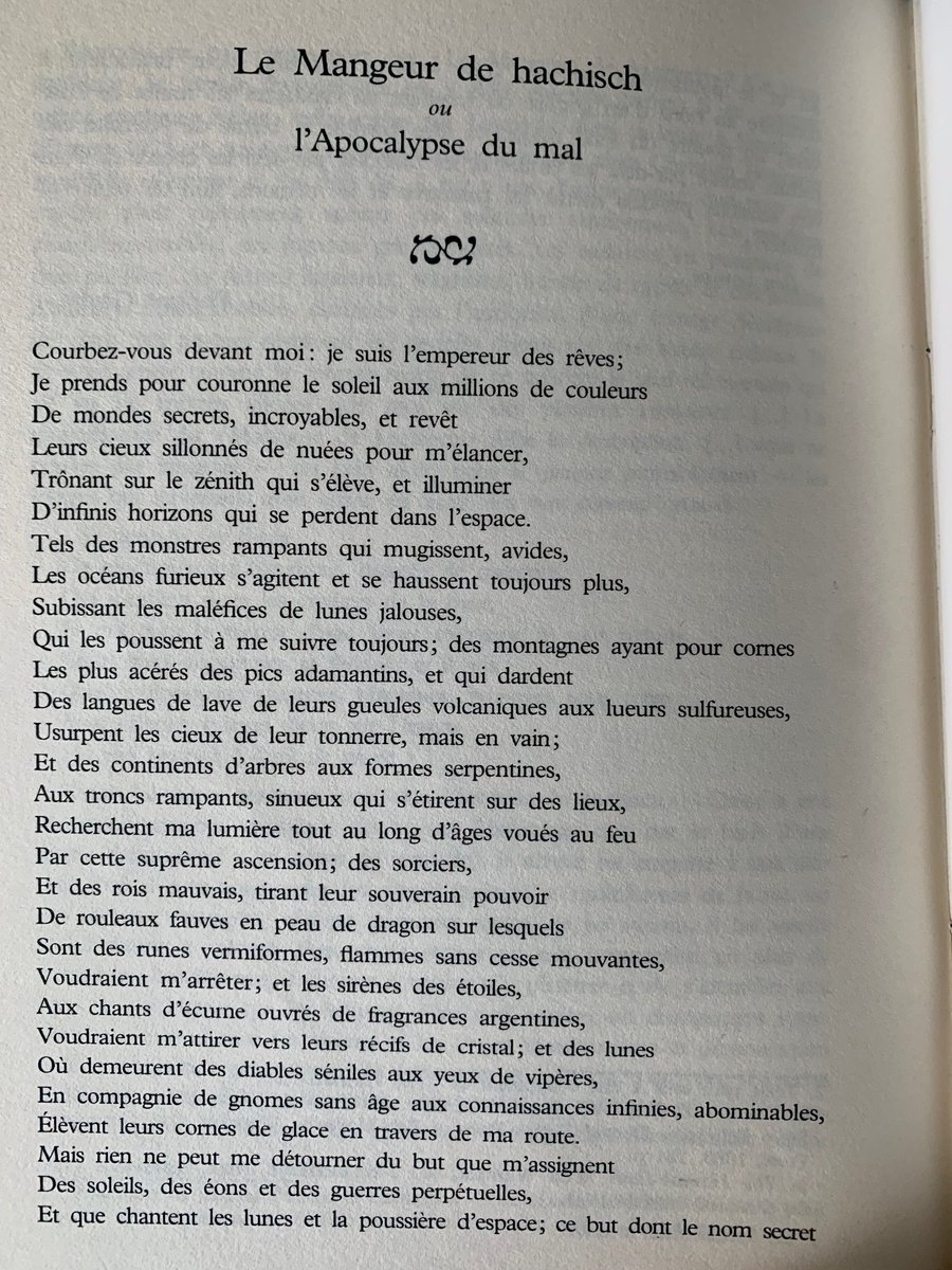 Si vous aimez la poésie d'outre-tombe, visionnaire, peuplée de monstres et d'étoiles, la poésie de Clark Ashton Smith est faite pour vous; surtout le 'Mangeur de hachisch' ou 'L'Apocalypse du mal'. Premiers vers traduits par Jean Hautepierre et par Philippe Gindre.