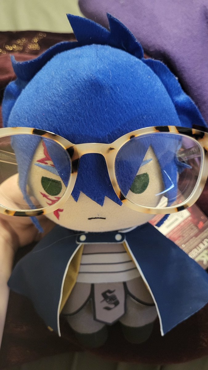 jerzafangirl's tweet photo. @Video_Relaxant I wanted to try the "plush has glasses on too." Not sure if jellal plush was excited about it, though π
#jellaladventures #mybeloved #plushing https://t.co/0fczvyIJcw