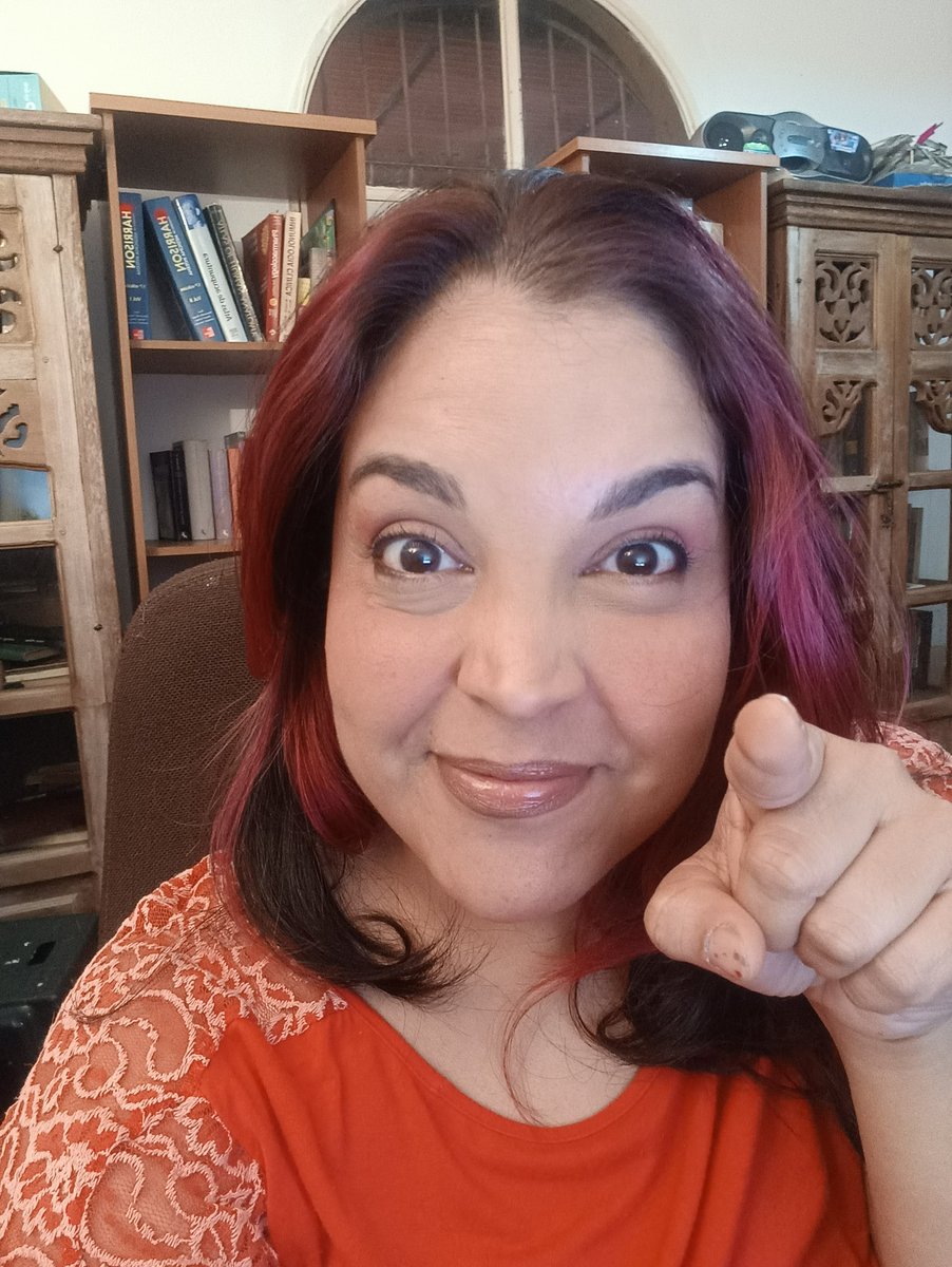 Clarodeluna28's tweet photo. Estoy peleando mis propias batallas de salud. Voy por pasos porque la última vez que me apresuré, me dió Cáncer de mama. Así que si me ves y no es lo que esperabas, trabaja en las expectativas y abraza tus procesos para que no te proyectes. Mi alma sigue intentando  quedarse https://t.co/2S2JNSQR6D