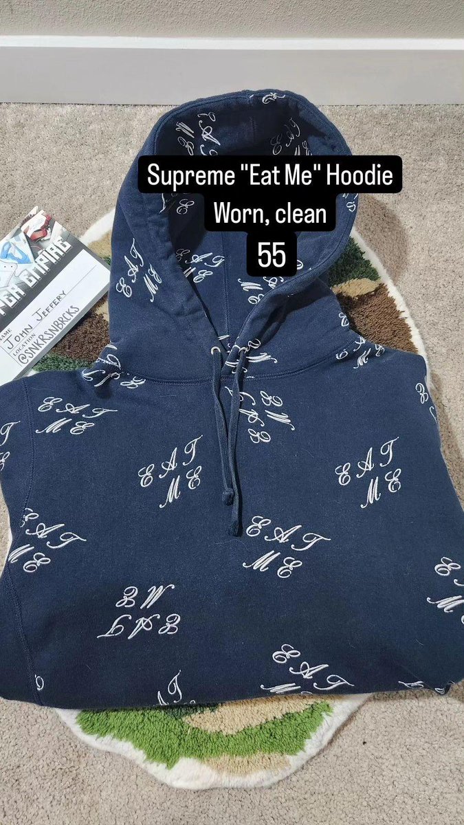 j0hnny_pat's tweet image. All #SizeMedium and brand new (supreme eat me Hoodie Worn)

50 each shipped, all for 180 shipped

Follow my ig @ SNKRSNBRCKS