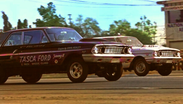 #WinOnSundaySellOnMonday
#legendsofdragracing
Pair of 'Bolts' getting it done!
📸internet