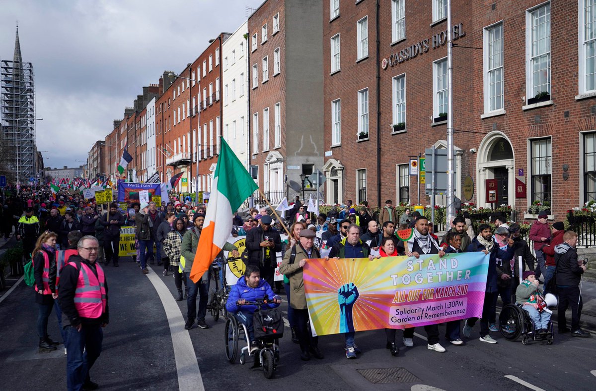 Le Chéile #IrelandForAll tweet media