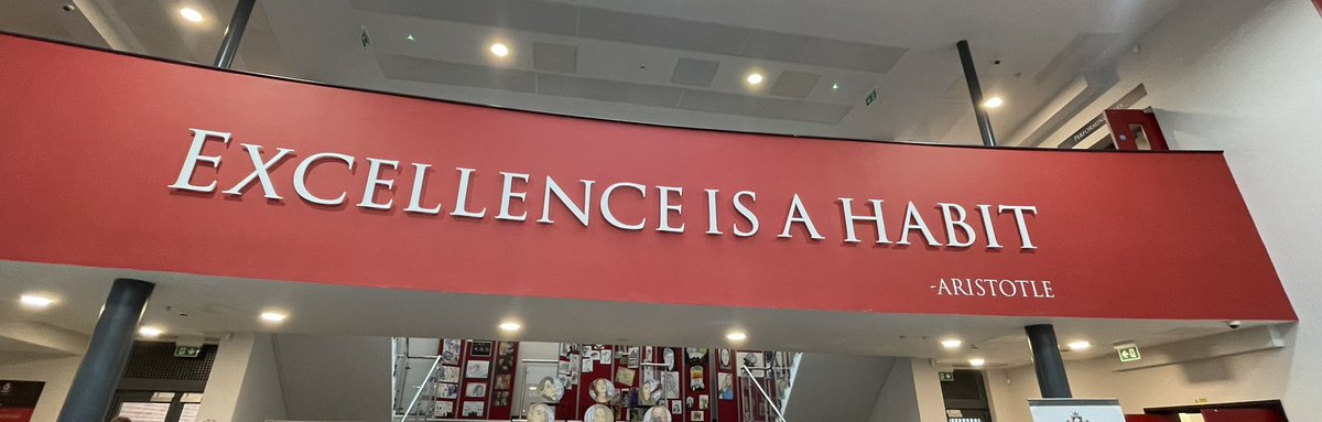 1. A 🧵 on my @researchEDWarr reflections from yesterday. The opening speeches from @johnmurphyed & @dylanwiliam were superb. Very inspiring - @dylanwiliam’s opening address really got me thinking about what elements of education can be done less in order to maximise other parts.