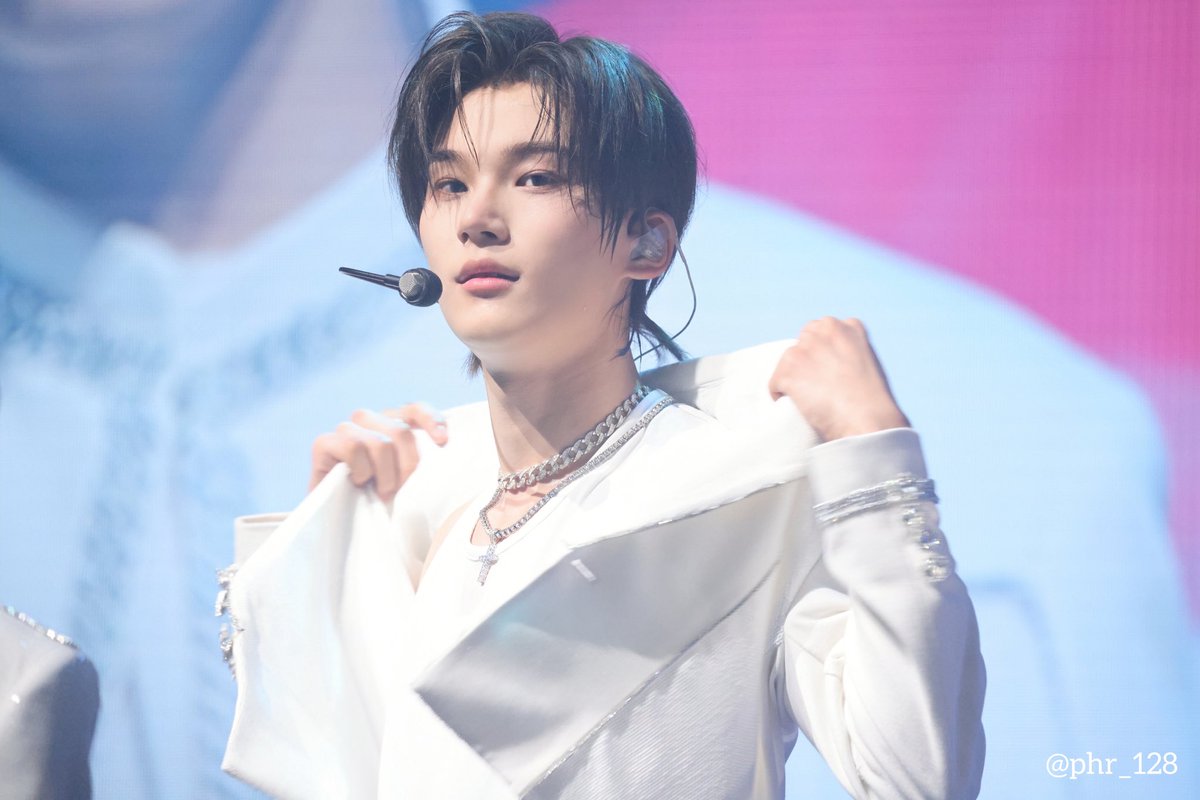 phr_128's tweet image. 240303 팬콘서트 서울 막콘

#EVNNE #이븐
#박한빈 #PARKHANBIN #パクハンビン