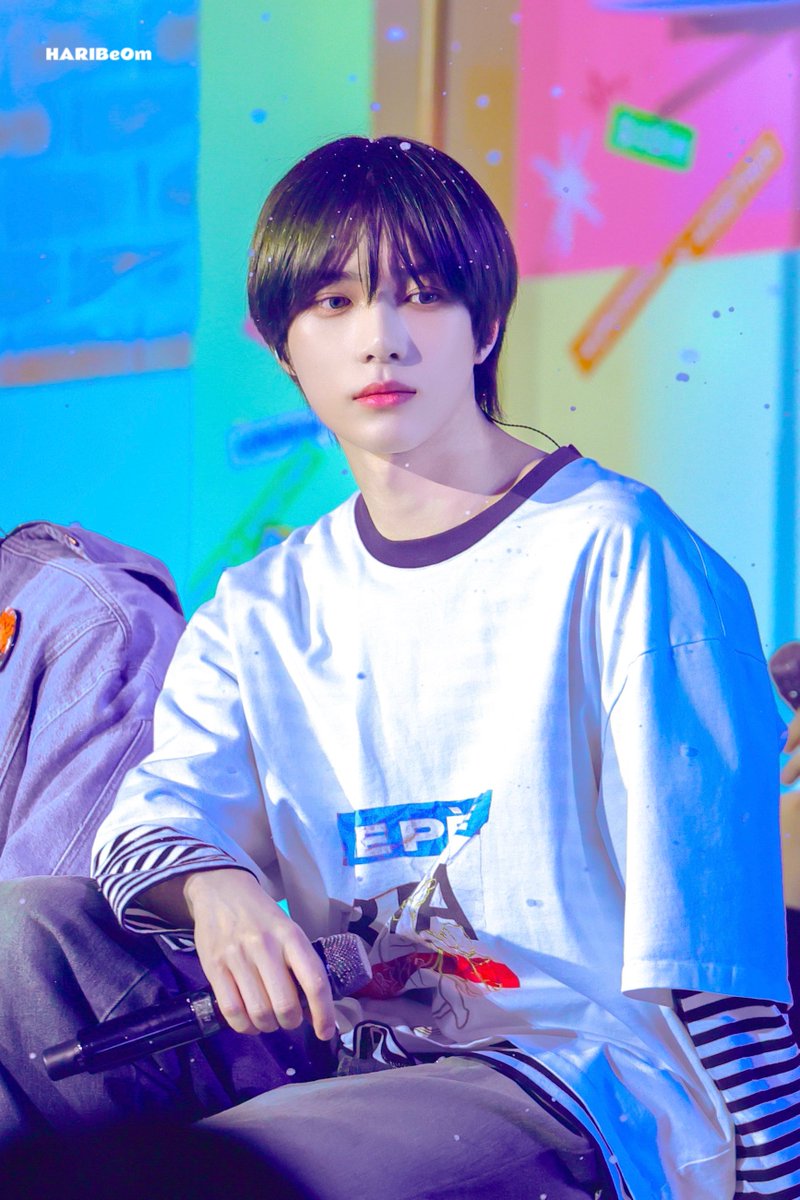 240302 FANLIVE DAY-1
☃️겨울☃️

#투모로우바이투게더 
#범규  #BEOMGYU #TXT_범규
#TXT #TOMORROW_X_TOGETHER #ボムギュ