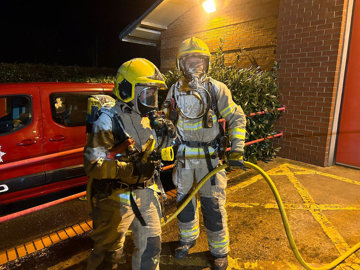 MalpasFS's tweet image. Some recent HAZMAT Training for the crew,  this was a drill to simulate an asbestos incident.
Have you ever thought about working as an on call Firefighter 🧑🏻‍🚒 
Why not come to see us on a Thursday between 19:00-21:00 to see what we do?
#oncall #Thinkoncall