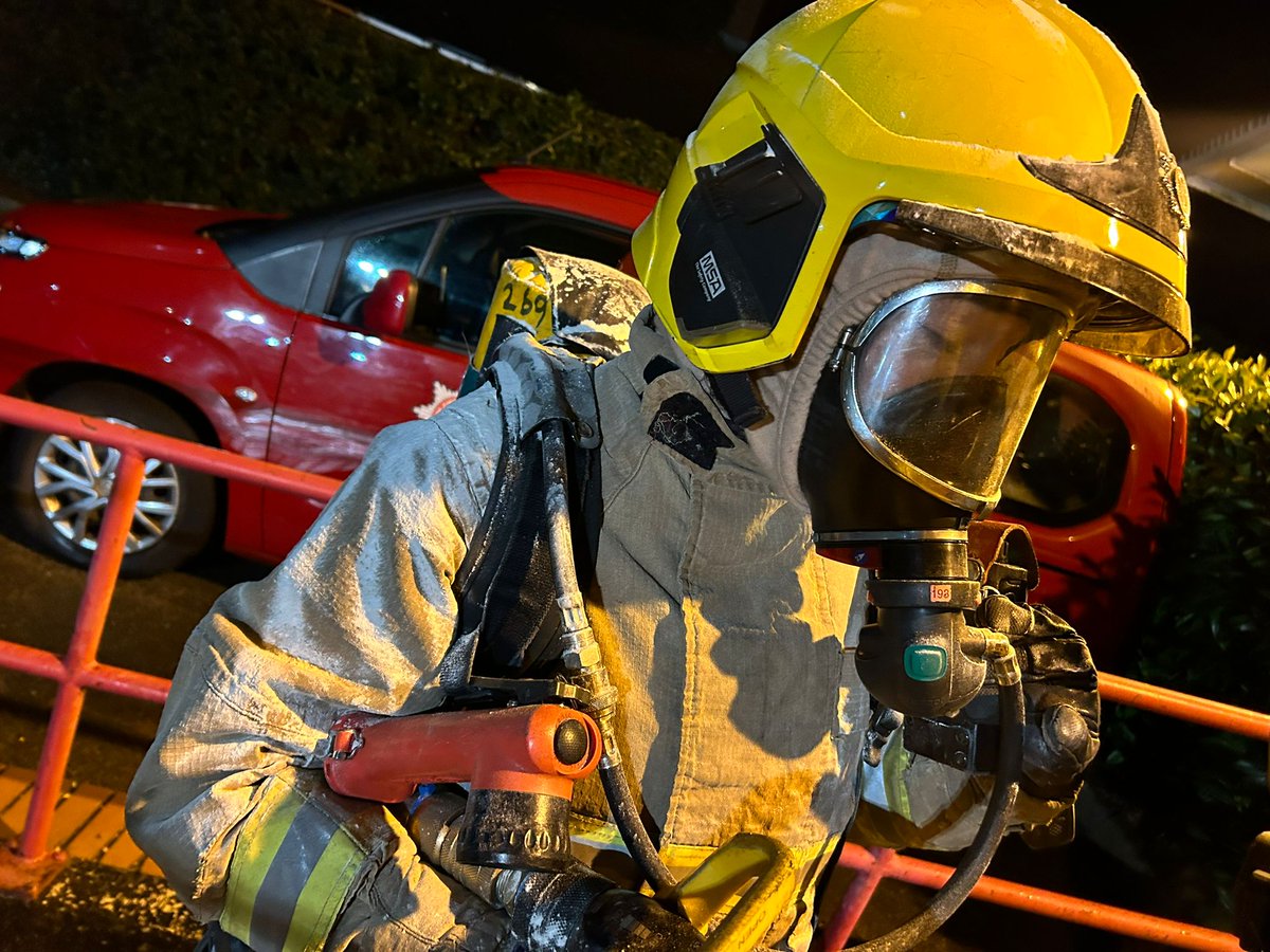 MalpasFS's tweet image. Some recent HAZMAT Training for the crew,  this was a drill to simulate an asbestos incident.
Have you ever thought about working as an on call Firefighter 🧑🏻‍🚒 
Why not come to see us on a Thursday between 19:00-21:00 to see what we do?
#oncall #Thinkoncall